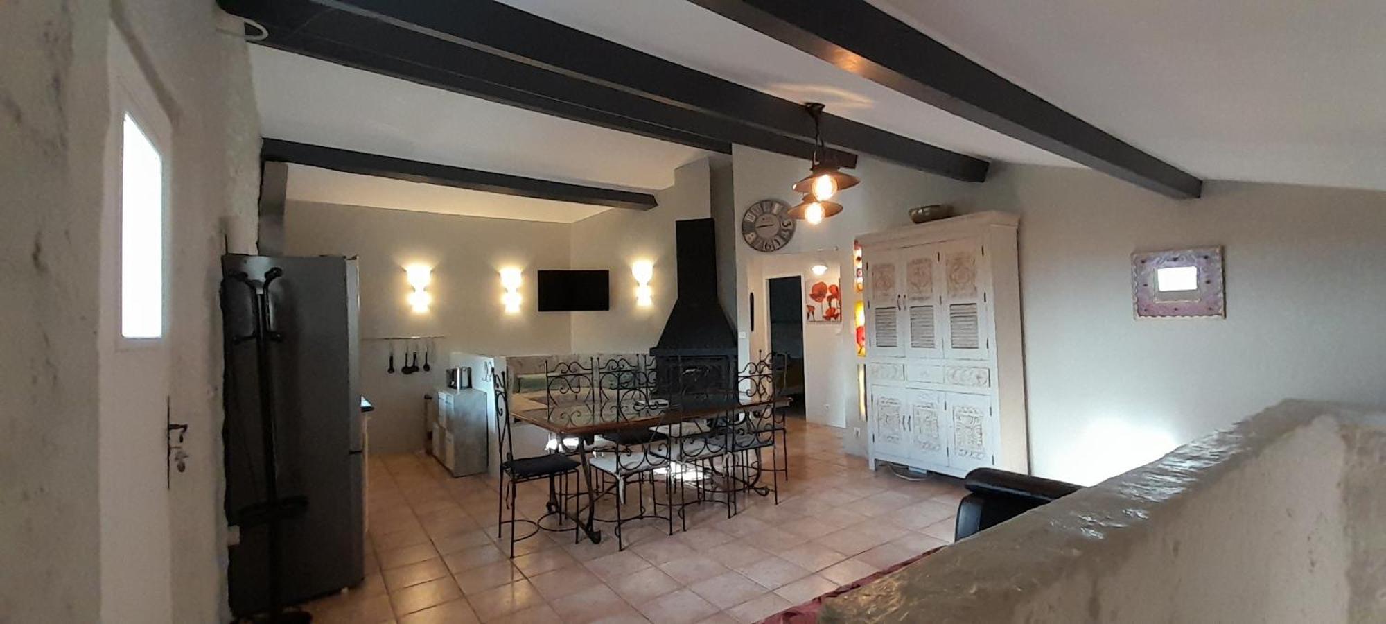 Le Mas de la Chadeniere Villeneuve-de-Berg Habitación foto
