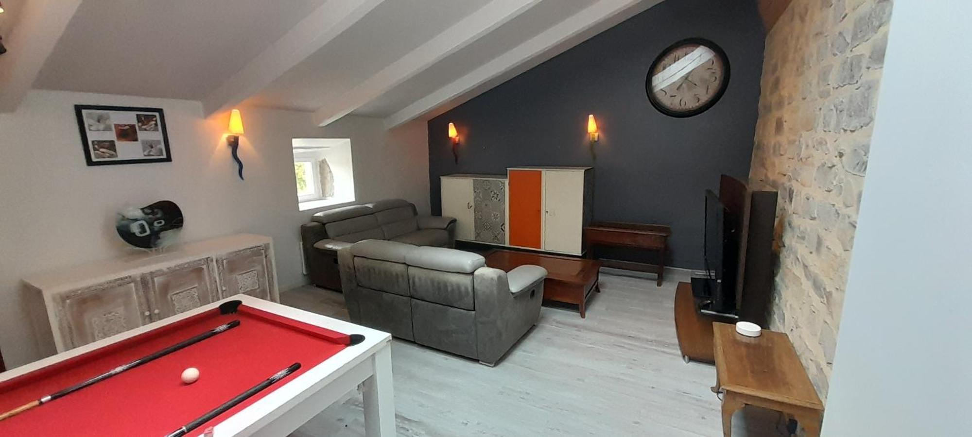 Le Mas de la Chadeniere Villeneuve-de-Berg Habitación foto