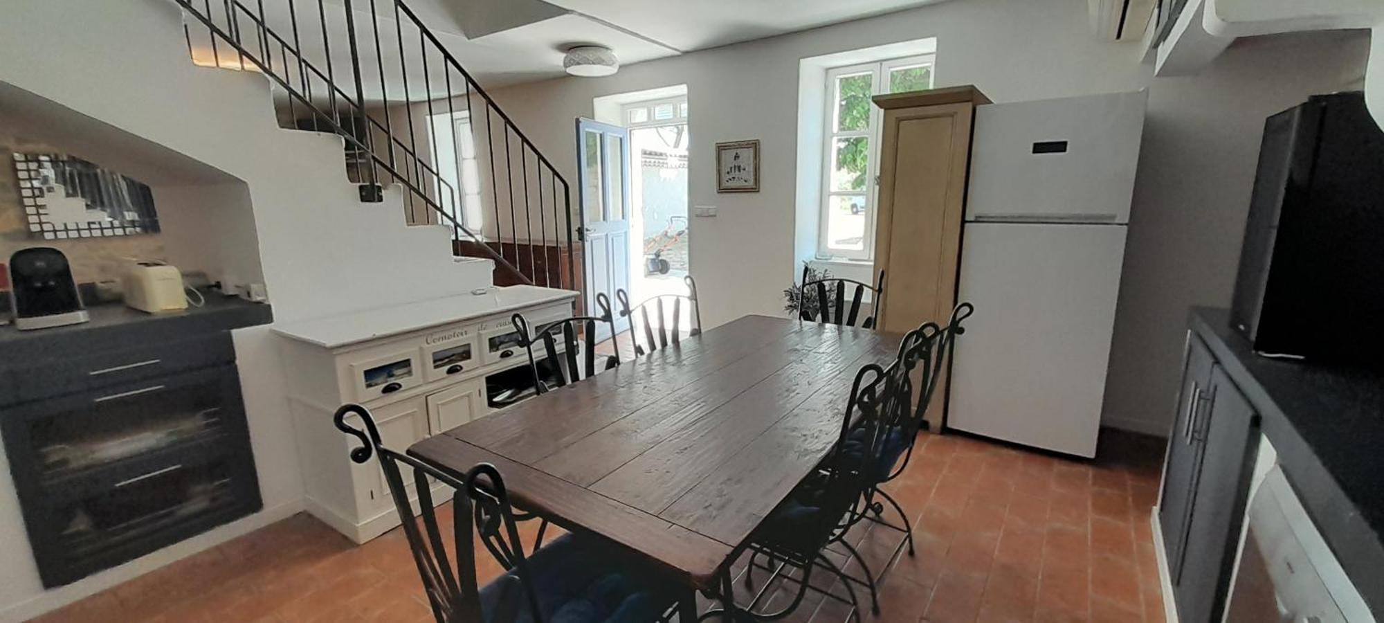 Le Mas de la Chadeniere Villeneuve-de-Berg Habitación foto