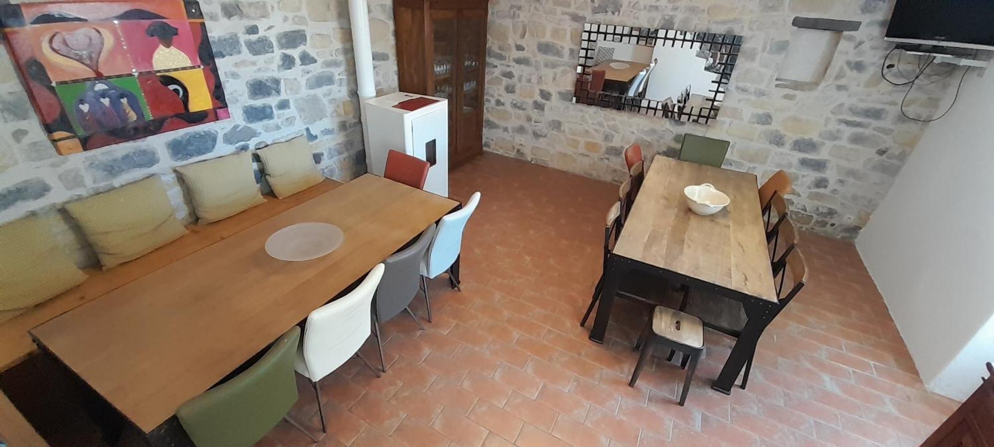 Le Mas de la Chadeniere Villeneuve-de-Berg Habitación foto